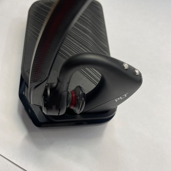 Black Wireless Bluetooth Headset - Picture 4 of 5